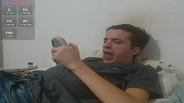 Tombgy07 online show from September 30, 2025, 7:41 pm