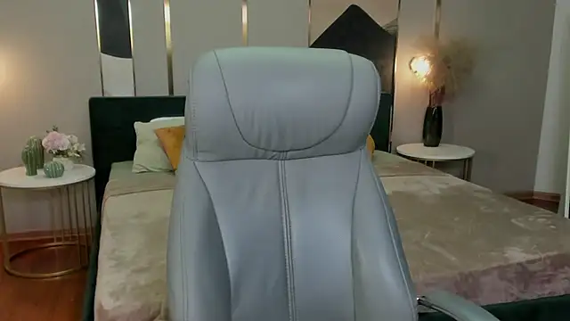 anita blairr online show from February 23, 2026, 1:14 am