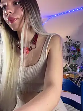 Snapshot of KittyKatyDream chatting on January 5, 2025, 6:02 pm KittyKatyDream online show from January 5, 2025, 6:02 pm