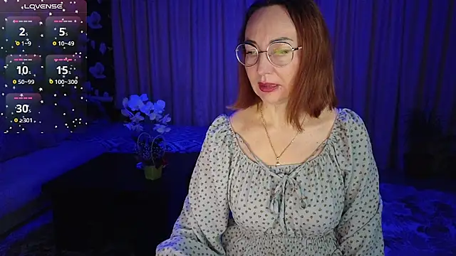 Snapshot of LybovNTV chatting on February 2, 2025, 2:17 am LybovNTV online show from February 2, 2025, 2:17 am