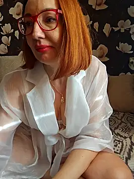 Snapshot of LybovNTV chatting on February 8, 2025, 5:40 am LybovNTV online show from February 8, 2025, 5:40 am