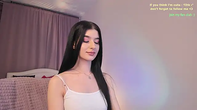 Snapshot of LauraCoy chatting on December 11, 2024, 11:21 pm LauraCoy online show from December 11, 2024, 11:21 pm