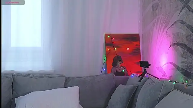 lily  foster online show from December 24, 2024, 7:28 am