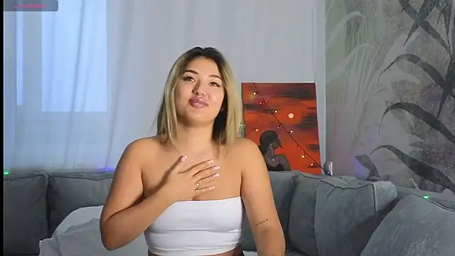 lily  foster online show from December 29, 2024, 6:03 am