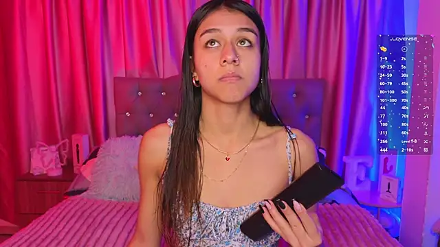 Emiily Scott1 online show from April 3, 2026, 7:34 pm