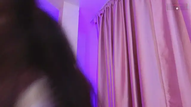 Emiily Scott1 online show from June 11, 2026, 2:53 am