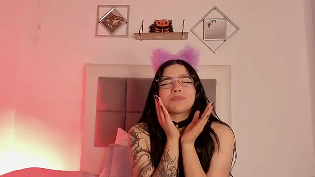 aliice walker  online show from January 8, 2025, 6:31 pm