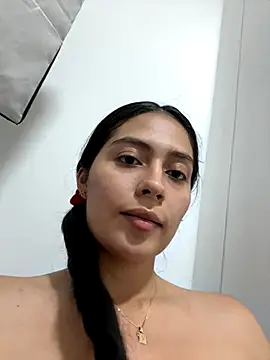 Sophie  Foxxx online show from October 13, 2025, 1:16 am
