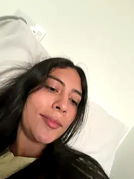 Snapshot of Sophie__Foxxx chatting on December 19, 2025, 11:06 am Sophie Foxxx online show from December 19, 2025, 11:06 am