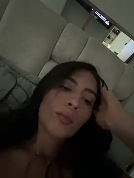 Snapshot of Sophie__Foxxx chatting on February 5, 2026, 10:25 pm Sophie Foxxx online show from February 5, 2026, 10:25 pm