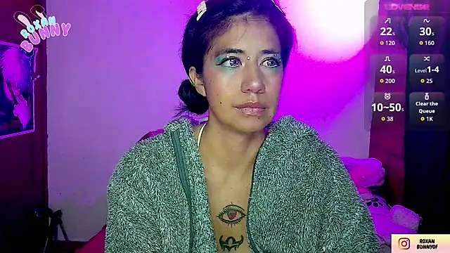 Roxanbunny1 online show from November 19, 2025, 6:24 am