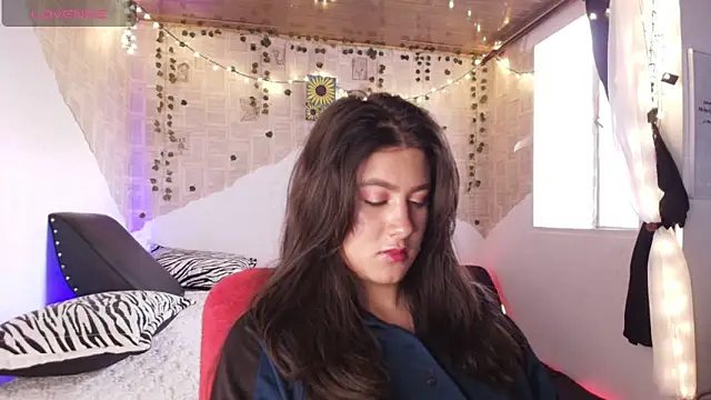 Snapshot of kisstarxxx chatting on November 4, 2025, 10:20 pm kisstarxxx online show from November 4, 2025, 10:20 pm