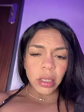 Snapshot of Charly_ chatting on February 13, 2025, 5:54 pm Charly  online show from February 13, 2025, 5:54 pm