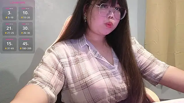 Snapshot of ANNELIESE_ chatting on February 23, 2025, 5:01 am ANNELIESE online show from February 23, 2025, 5:01 am