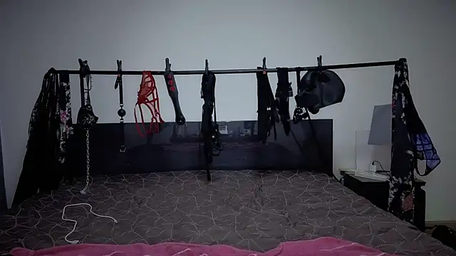 claudiacvc95 online show from March 21, 2026, 5:23 am