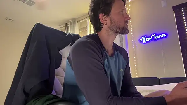 alexmannd online show from October 30, 2025, 5:24 pm