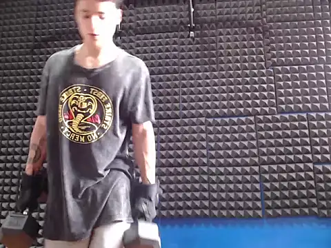 Snapshot of Curly_Angel24 chatting on February 17, 2026, 8:59 pm Curly Angel24 online show from February 17, 2026, 8:59 pm