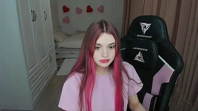 lil cassie online show from April 8, 2026, 8:09 pm