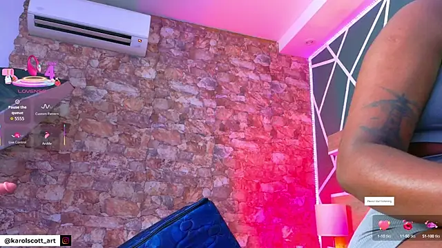 KAROL-SCOTT online show from November 13, 2025, 8:41 pm