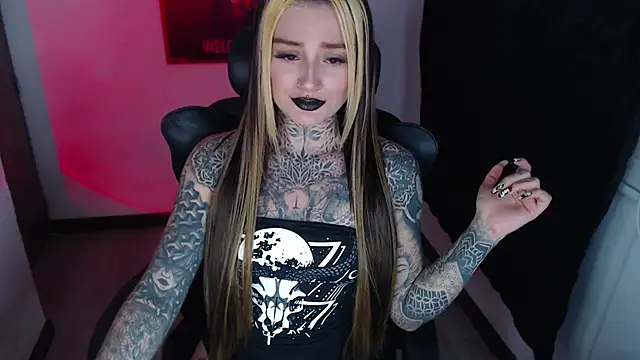 Anaii Gomez online show from December 13, 2024, 9:30 pm