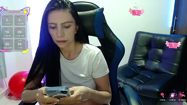 Snapshot of salome_sweet4 chatting on December 5, 2025, 12:52 am salome sweet4 online show from December 5, 2025, 12:52 am