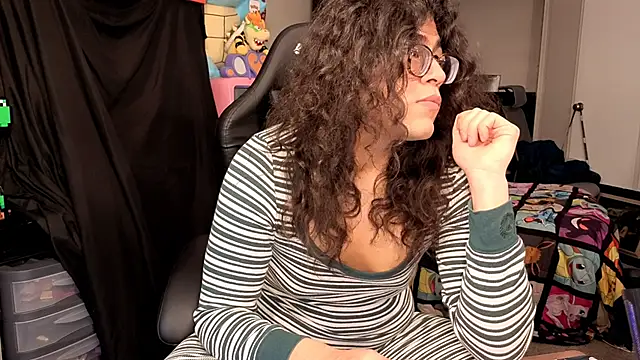 ShinyCherub online show from November 21, 2025, 9:02 pm