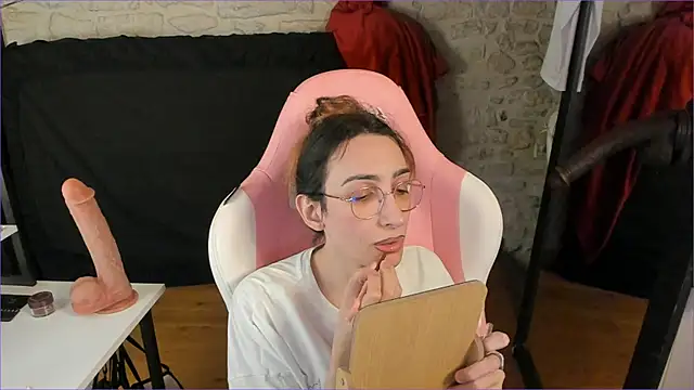 Mayala   online show from March 19, 2026, 6:34 pm