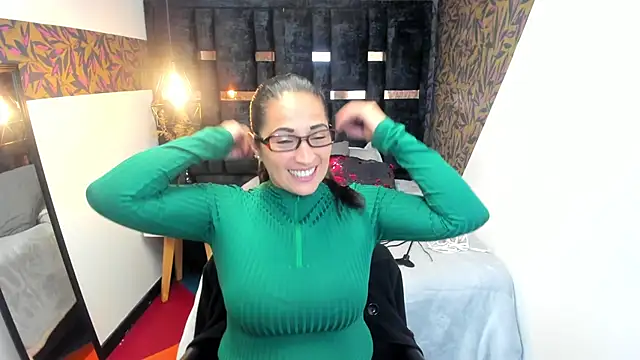 Snapshot of KatteMilf chatting on April 17, 2026, 7:28 pm KatteMilf online show from April 17, 2026, 7:28 pm