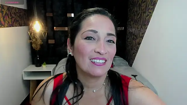 Snapshot of KatteMilf chatting on May 5, 2026, 7:44 pm KatteMilf online show from May 5, 2026, 7:44 pm