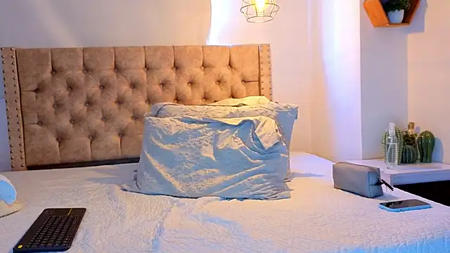 Snapshot of KeryHillson chatting on March 1, 2026, 3:47 pm KeryHillson online show from March 1, 2026, 3:47 pm