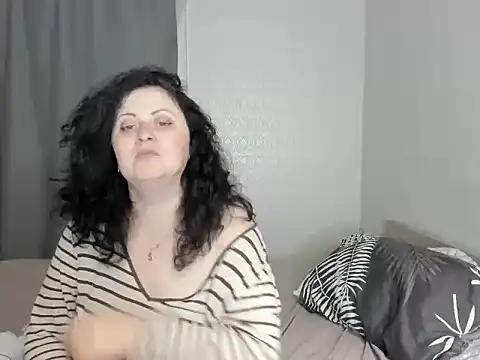 Snapshot of Lillian2 chatting on September 26, 2025, 7:51 pm Lillian2 online show from September 26, 2025, 7:51 pm