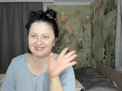 Lillian2 online show from February 1, 2026, 7:18 am