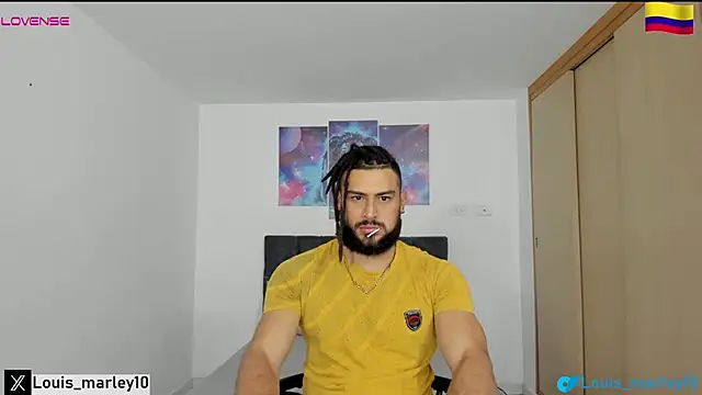 Snapshot of Louis_marley__ chatting on January 6, 2025, 2:37 am Louis marley   online show from January 6, 2025, 2:37 am