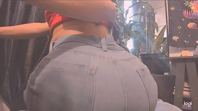 Snapshot of MYFAVOURITESTRAGER chatting on February 19, 2026, 7:43 pm MYFAVOURITESTRAGER online show from February 19, 2026, 7:43 pm