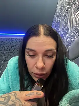Queen of pain online show from May 17, 2026, 7:06 am