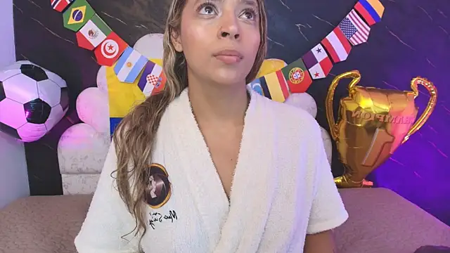  MiaBrown  online show from July 15, 2026, 12:10 pm