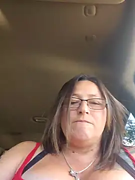angelbaby1998 online show from May 20, 2026, 8:26 pm