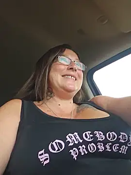 angelbaby1998 online show from June 12, 2026, 4:17 pm