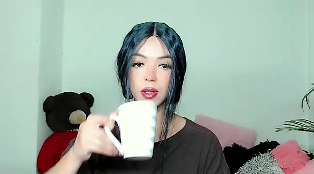 Tanedra collings online show from December 5, 2024, 3:48 am