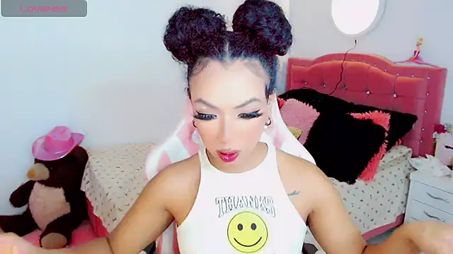 Tanedra collings online show from October 19, 2025, 12:55 am