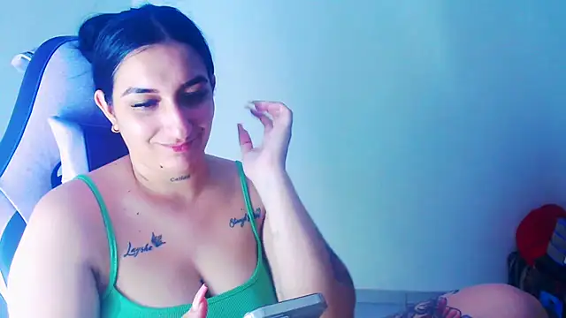 Snapshot of liz_dirty chatting on April 26, 2026, 10:29 pm liz dirty online show from April 26, 2026, 10:29 pm