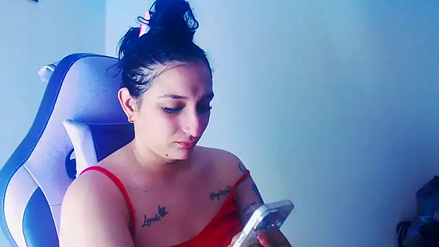 Snapshot of liz_dirty chatting on April 29, 2026, 10:38 pm liz dirty online show from April 29, 2026, 10:38 pm