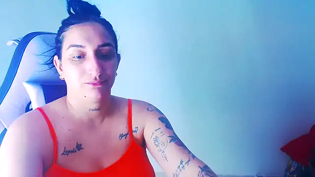 Snapshot of liz_dirty chatting on May 21, 2026, 10:28 pm liz dirty online show from May 21, 2026, 10:28 pm