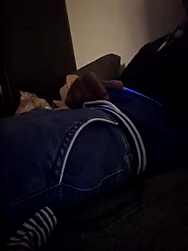 Snapshot of Z3US_UP_1 chatting on September 15, 2025, 2:00 am Z3US UP 1 online show from September 15, 2025, 2:00 am