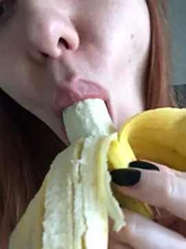  Sweet Love  online show from April 16, 2026, 1:12 pm