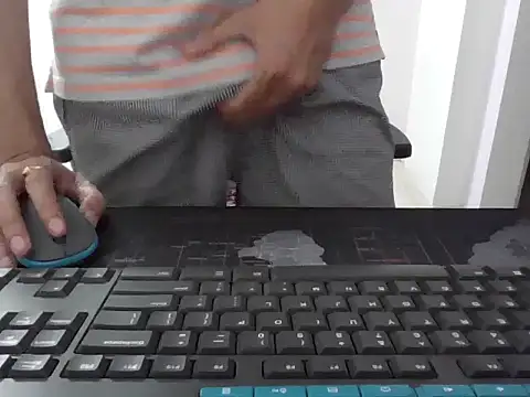 Snapshot of mrose8080 chatting on February 20, 2026, 6:30 pm mrose8080 online show from February 20, 2026, 6:30 pm