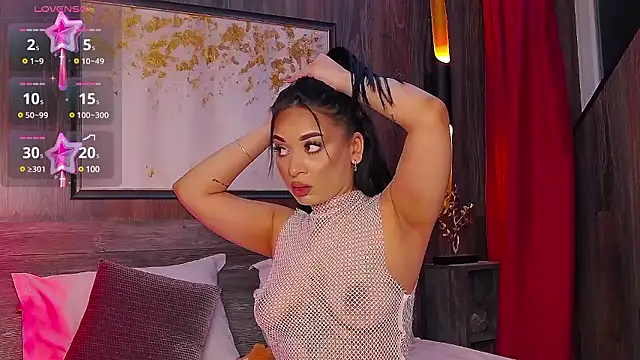 Snapshot of MadyLuxxx chatting on February 27, 2025, 8:09 pm MadyLuxxx online show from February 27, 2025, 8:09 pm