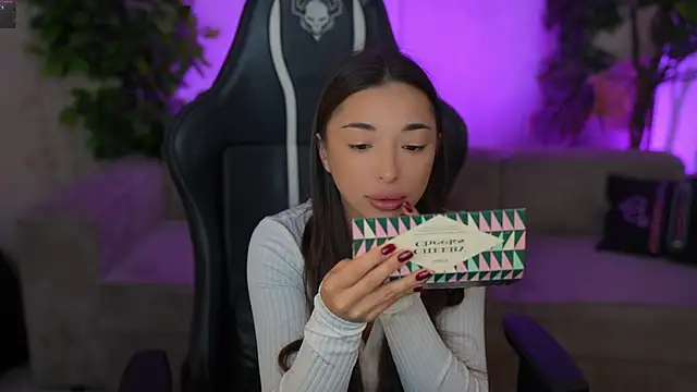 Jasmine Flow online show from November 15, 2025, 8:11 am