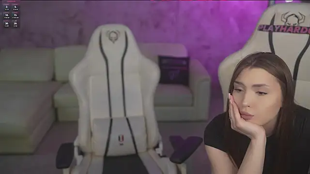 Jasmine Flow online show from March 6, 2026, 8:11 am