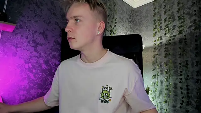 AlexxSweet online show from November 2, 2025, 7:00 am